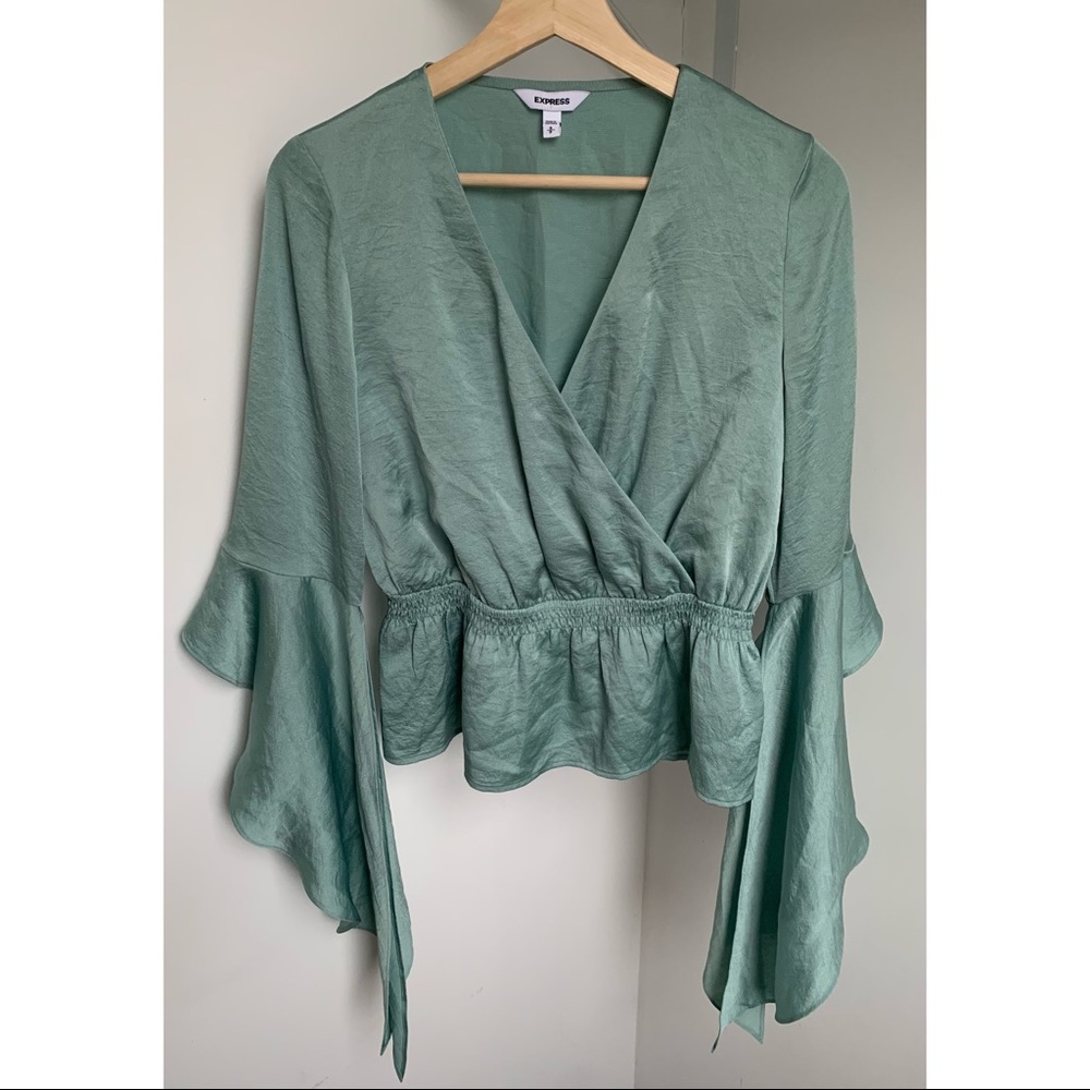 Express • S • Faux Wrap Peplum Top Cascading Flowy Sleeve